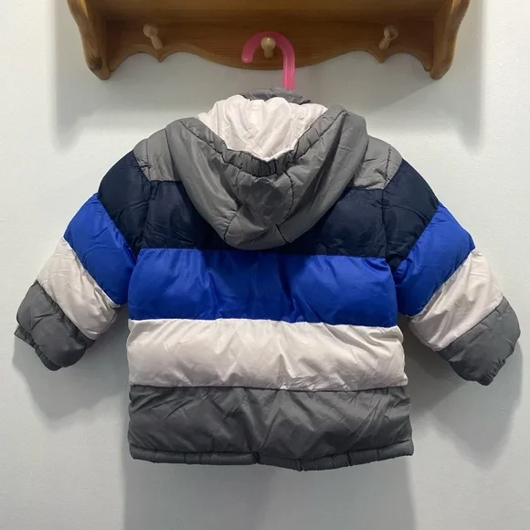 Colorblock Puffer Jacket - Picture 2 of 3